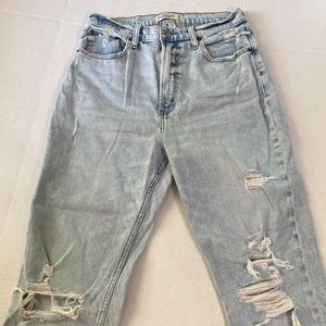 Abercrombie & Fitch Curve Love Ankle Straight Ultra High arise Jeans